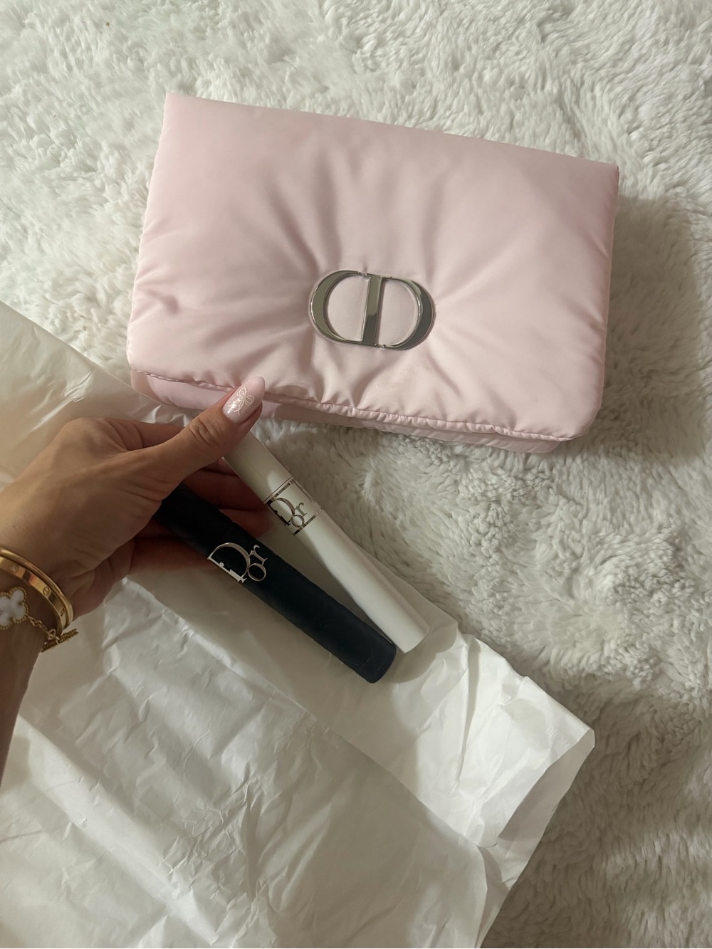 New Dior pink pouch with mascara and maximiser